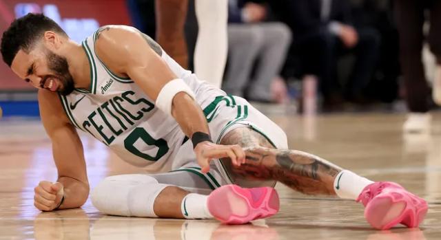 开云体育入口-属于凯尔特人的至暗时刻 麦迪逊花园埋葬卫冕梦想