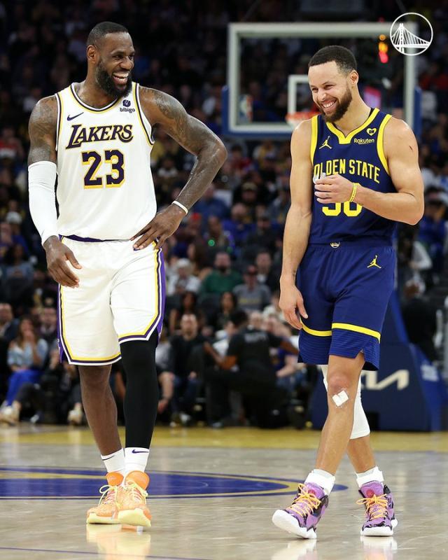 开云体育官网-36+20+10！常规赛还看湖勇春晚 春晚主角还看詹皇